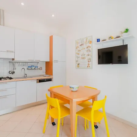 20 * Forte dei Marmi